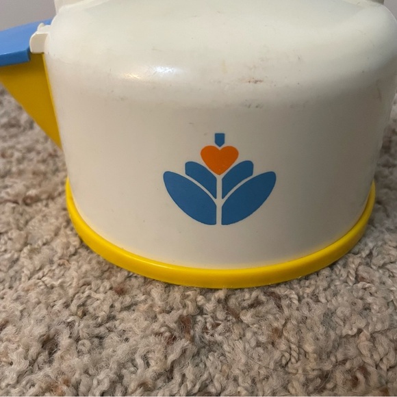 Vintage 1987 Fisher Price Whistling Tea Kettle Teapot - Picture 3 of 7